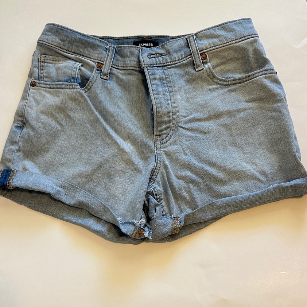 Express Light Blue Jean Shorts. Shorter mid rise size 6.